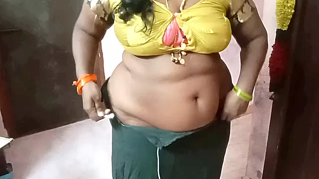 อินเดียนมใหญ่, อวบอ้วนนมโต, ในตูดใหญ่อินเดีย, แม่ทางบ้าน, นมใหญ้, สาวสาวเย็ดนมใหญ่มาก, Milf Bigass'a 0