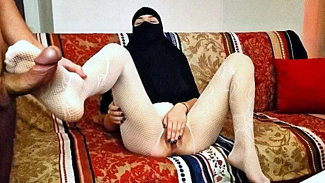 کون سکسى عرب, حجاب مامان عربی, سکس ممه گنده, خودارضایی بلوند, مامان پستون گنده بلوند, پستان زن میان سال