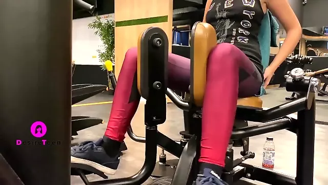My yoga pants makes me so horny in the gym so i need a fuck
