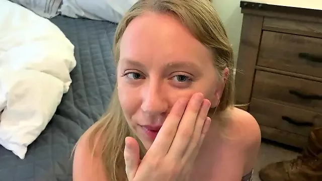 Petite Blonde OnlyFans Slut Sarah Evans Gets a Awesome BBC Facial