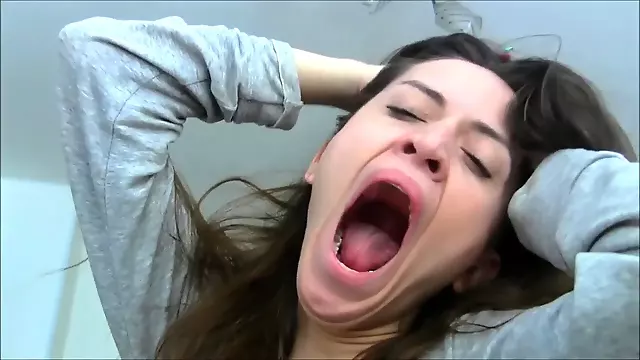 Uvula, yawn fetish