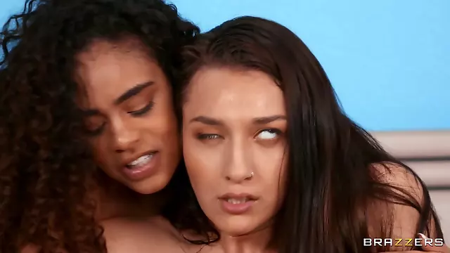 Video Lesbian Ber Tiga, Kulit Hitam Keriting Rambut, Kulit Hitam Bugil, Wajah Vagina, Lesbian Face Siting