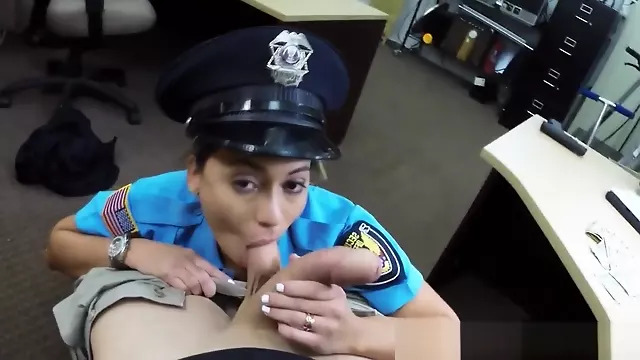 Police pawnee babe sucks cock and tastes cum
