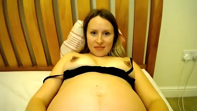 svetlanafeckarova caresses their nipples and clitoris