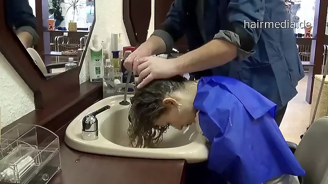 Shampoo, hairwash