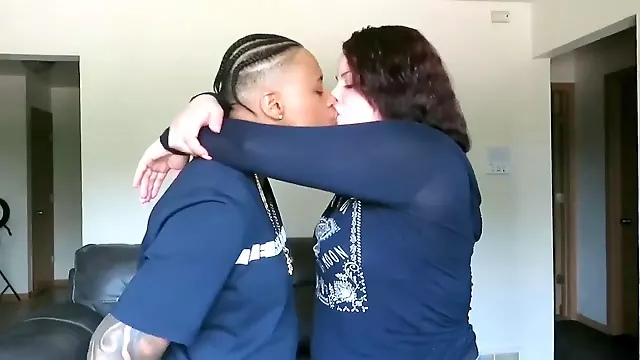 Lesbian Ciuman, Video Mesum Lesbian Xxx