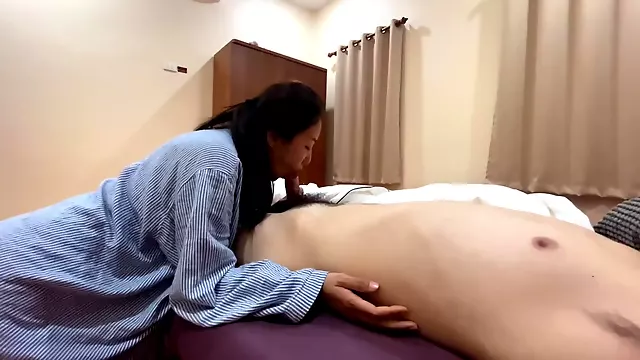 Amatrice De Bites, Japonaise Amateur, Épouse Amateur, Massage Amateur Entre Femme, Massage Avec Grosse Bite