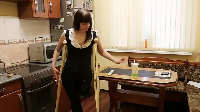 Crutching, slc, nylon crutches