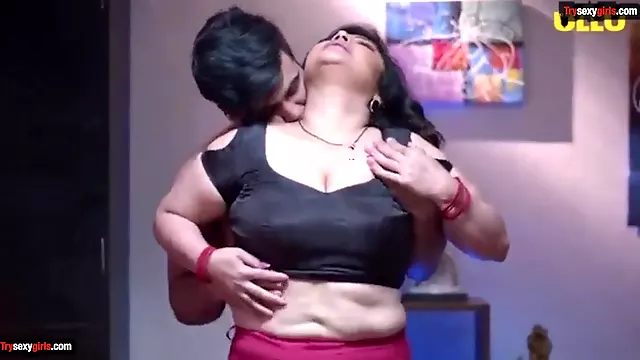 Indian chubby mom amazing amateur porn video