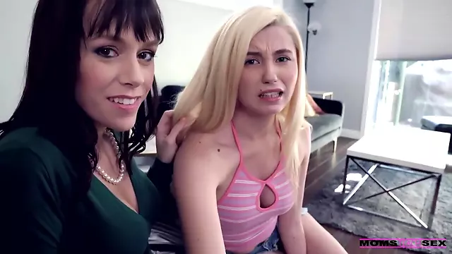 Distracted By Dick - With Alana Cruise And Carolina Sweets