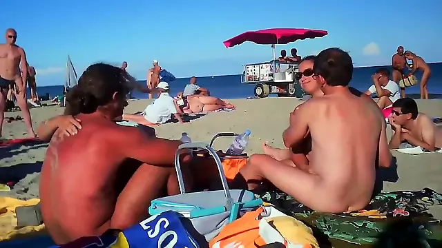Pompini In Spiaggia, Party In Spiaggia, Trio In Spiaggia, Party Cazzo Grosso, Pompino Interracial