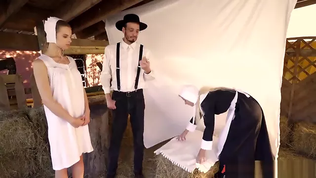Amish girl gets bred in a barn