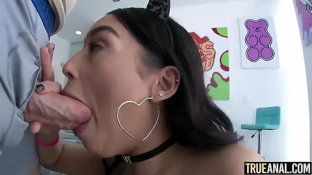TRUE ASSFUCKING Latina Vanessa Sky gets an buttfuck internal cumshot