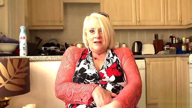 British Granny Fingerfucking Herself