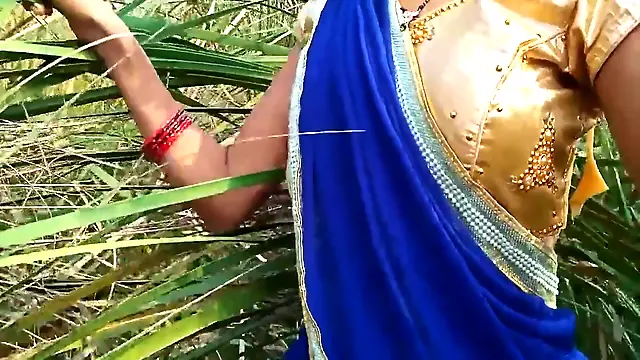 Village Outdoor Sex In Forest Natural Big Boobs Show In Hindi 6 Min